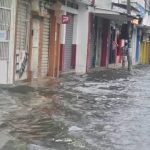 Lluvias en Ecuador dejan un fallecido, 17 viviendas destruidas y más de 21.000 afectados