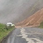 Restringen el paso vehicular en un tramo de la Cuenca-Molleturo-El Empalme