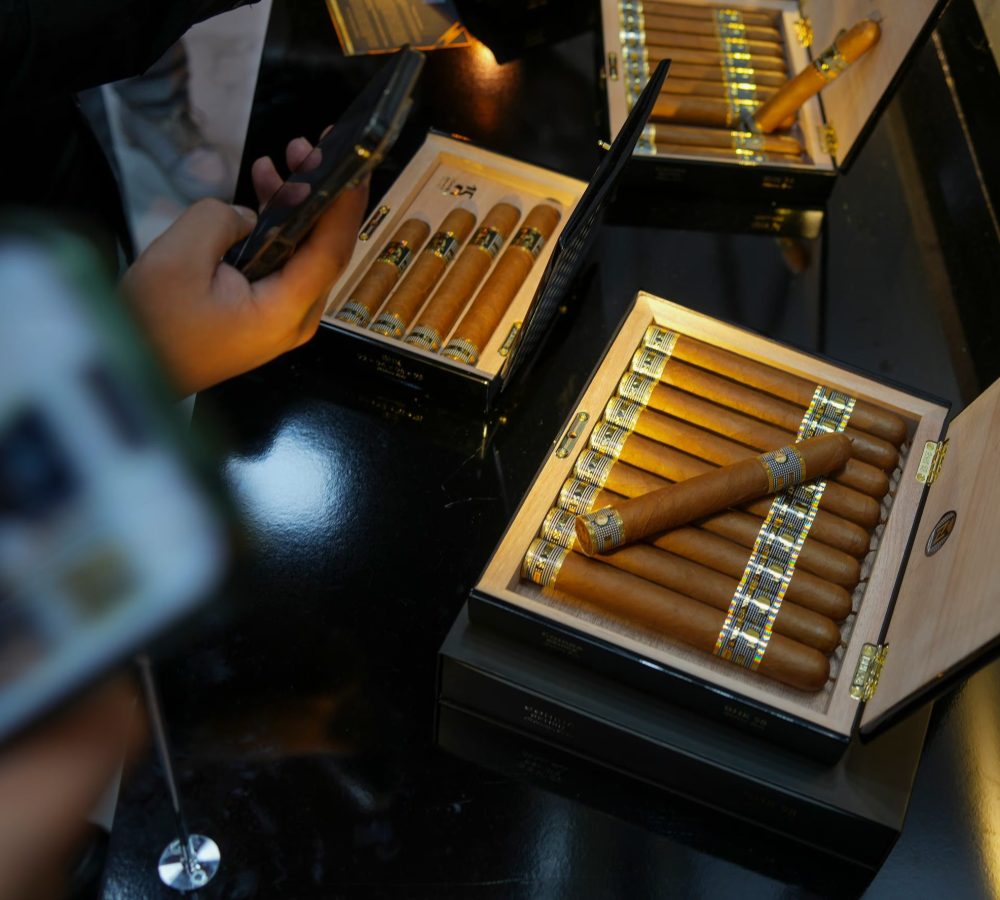 Crisis-en-Cuba-la-dictadura-cancelo-el-Festival-d-scaled-1