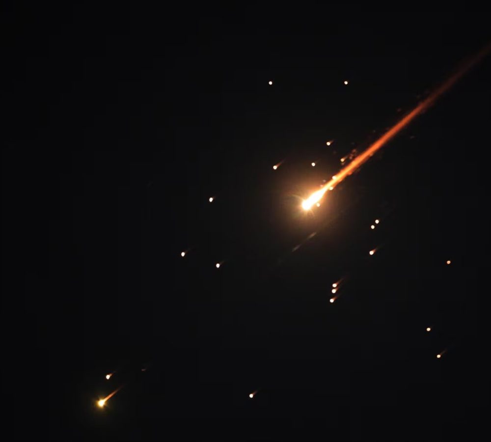 EAU-neutraliza-siete-misiles-y-16-drones-lanzados