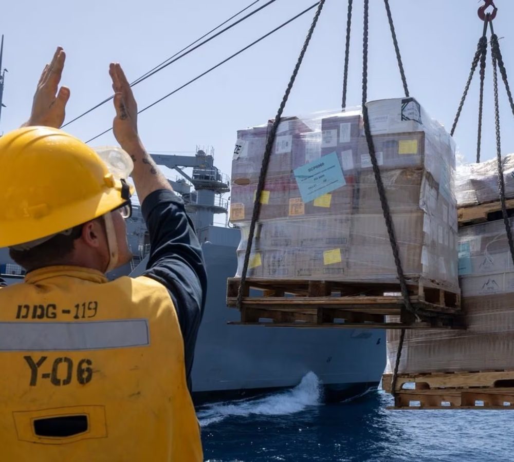 EEUU-confirma-el-reabastecimiento-de-combustibl