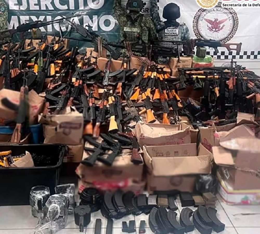 Ejercito-y-Guardia-Nacional-aseguran-arsenal-del-C