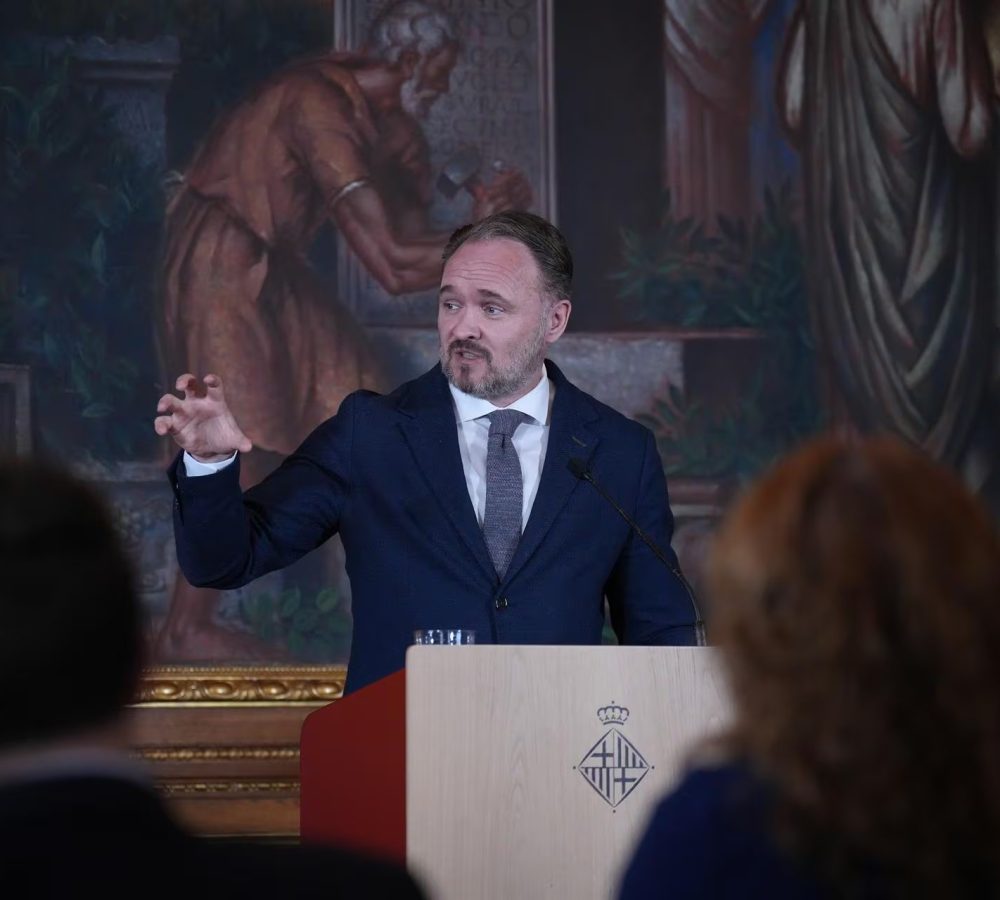 El-comisario-europeo-de-Vivienda-y-Energia-avisa-d