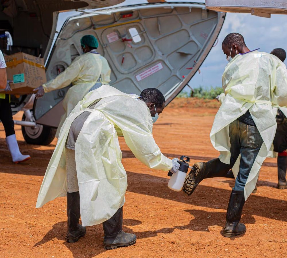El-ebola-deja-ya-mas-de-1.900-muertos-y-mas-de-4.2