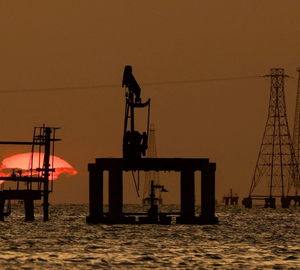 El-petroleo-sube-por-la-tension-entre-Estados-Unid-3-scaled-1