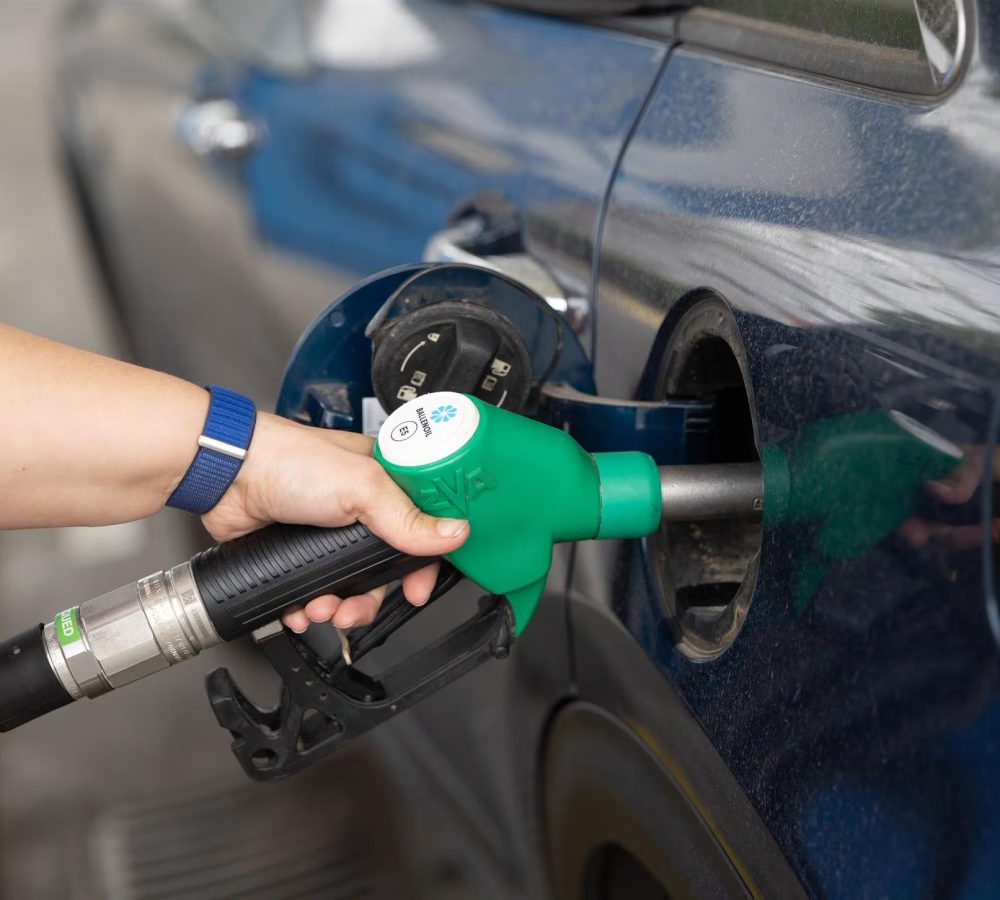 El-precio-del-petroleo-prosigue-su-escalada-sube