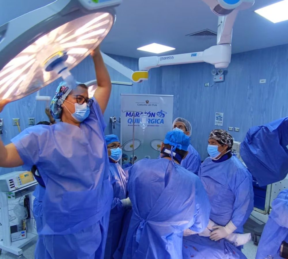 Exitosa-cirugia-de-reemplazo-total-de-cadera-trans