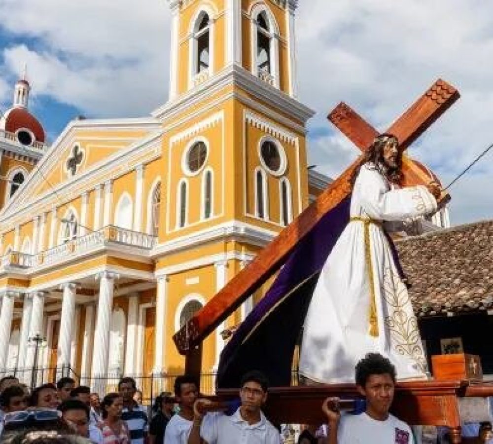Fe-bajo-asedio-en-Nicaragua-Daniel-Ortega-veta-ma