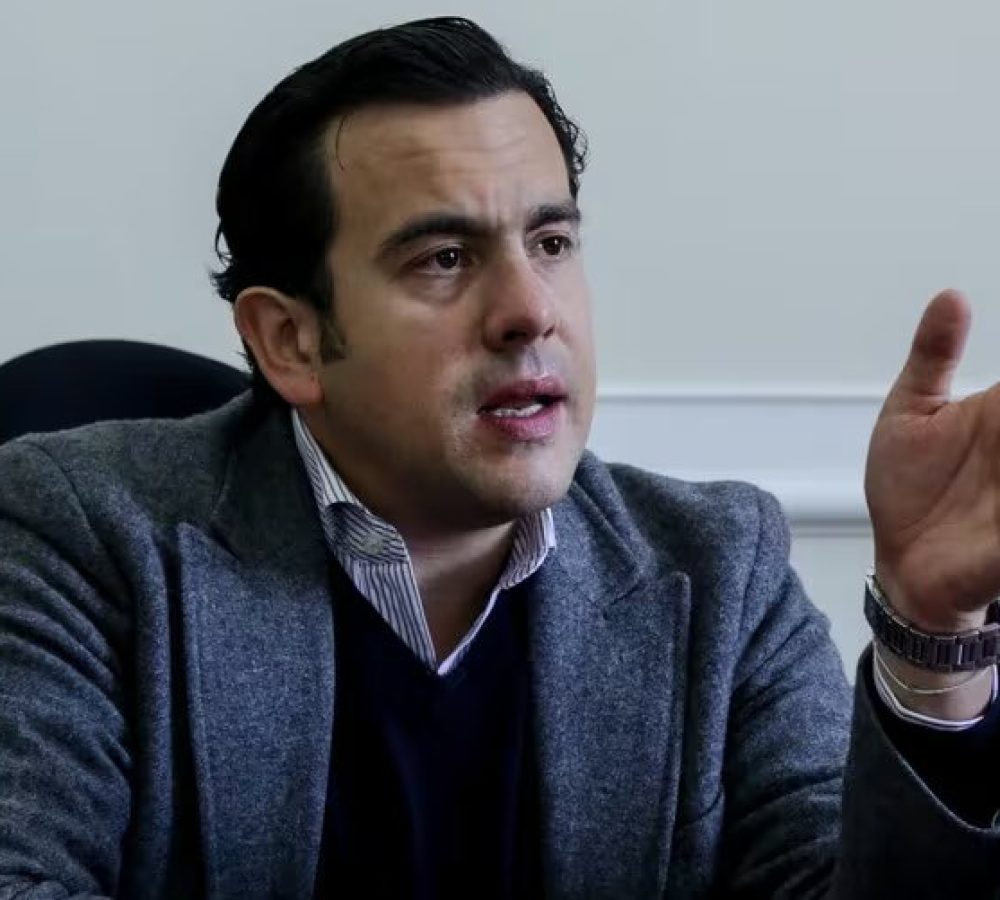 Gobierno-despliega-mas-de-200-rescatistas-en-Perei