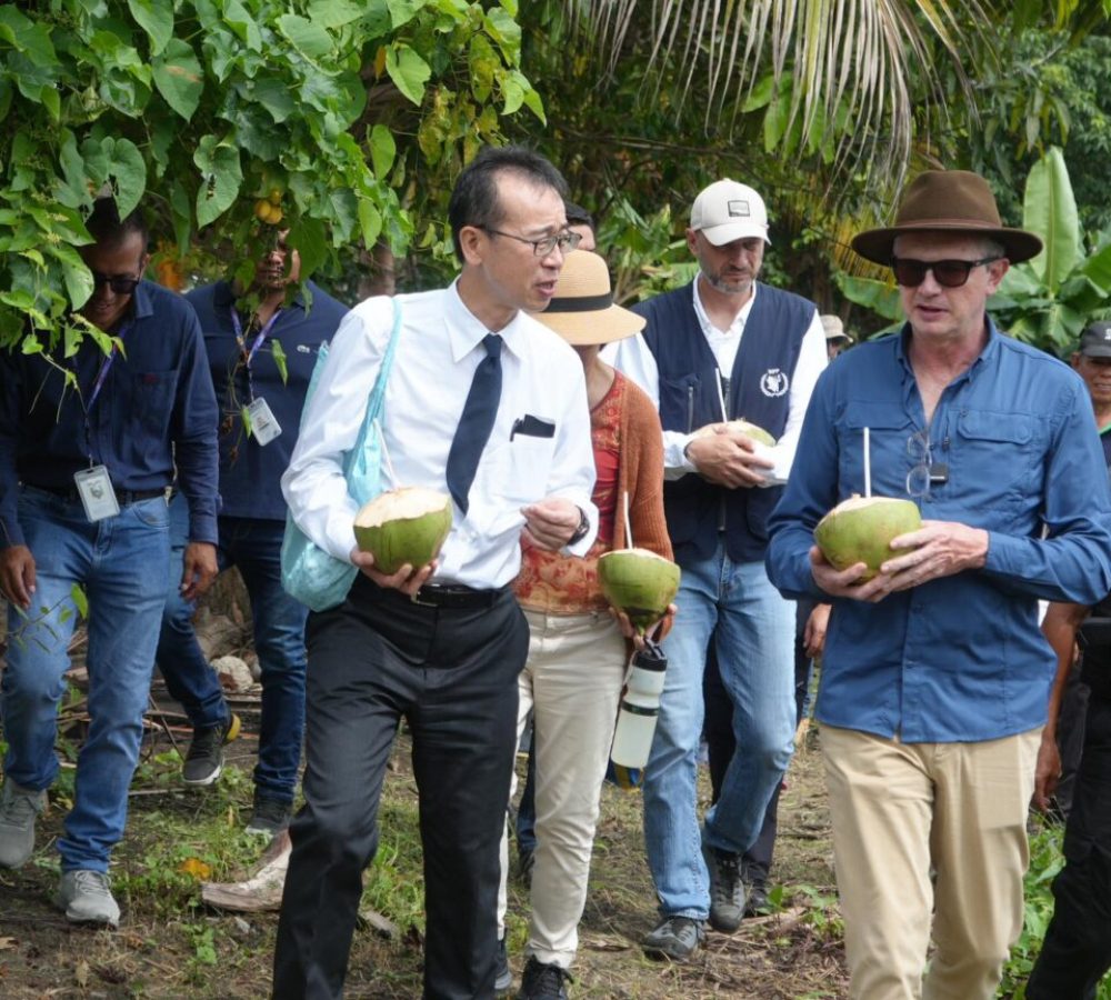 HB84PHDWoAAW-PJ-1536x864-1