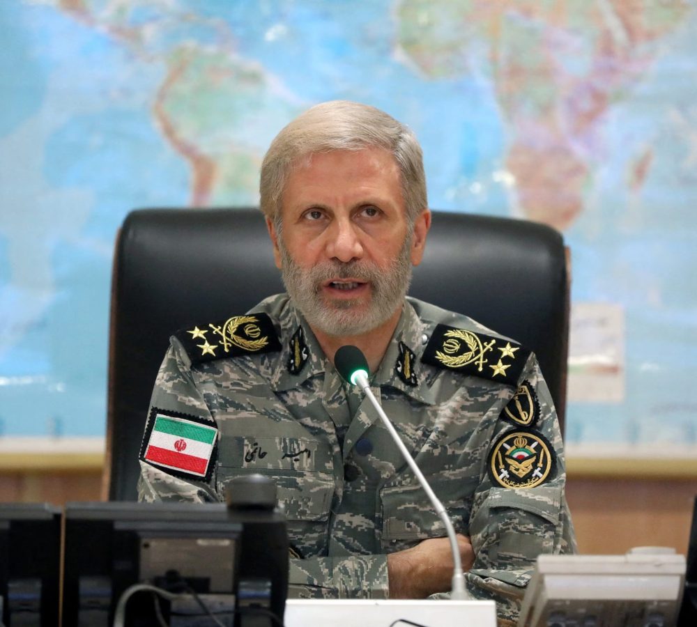 Iran-ofrecio-30.000-dolares-por-matar-o-capturar-a-scaled-1