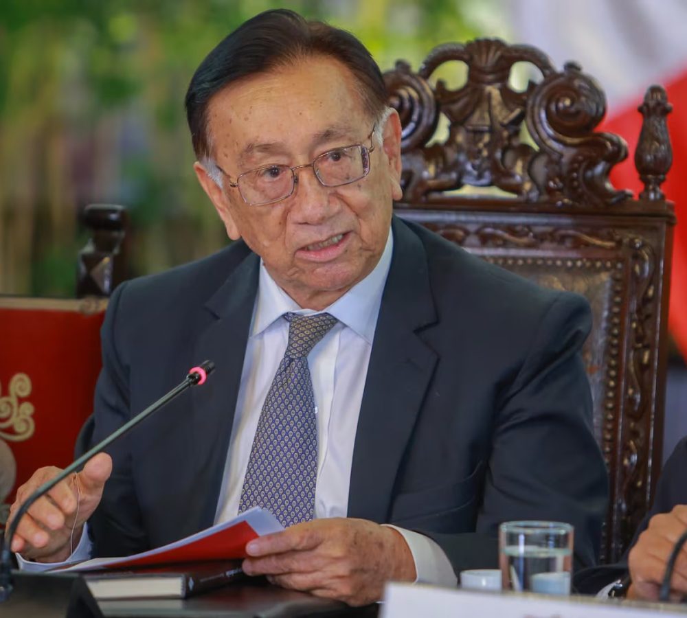 Jose-Maria-Balcazar-juramentara-a-su-gabinete-bajo