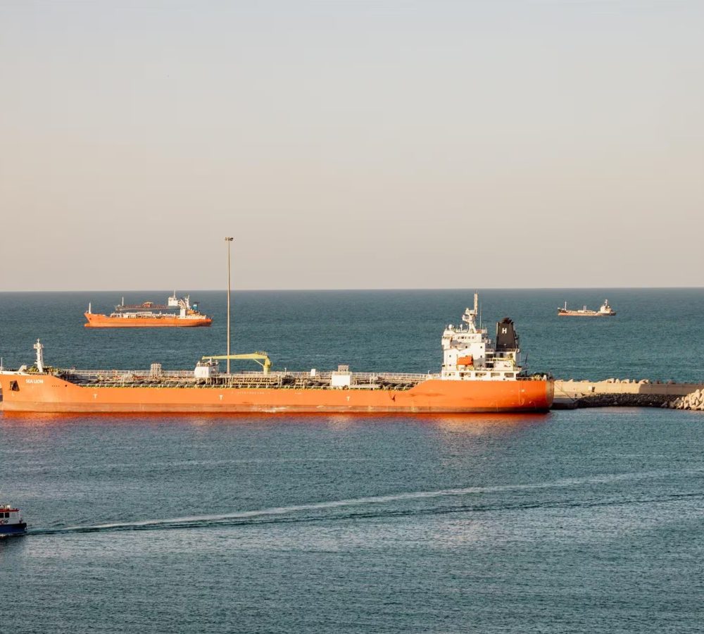 La-Armada-britanica-informa-de-un-ataque-contra-un