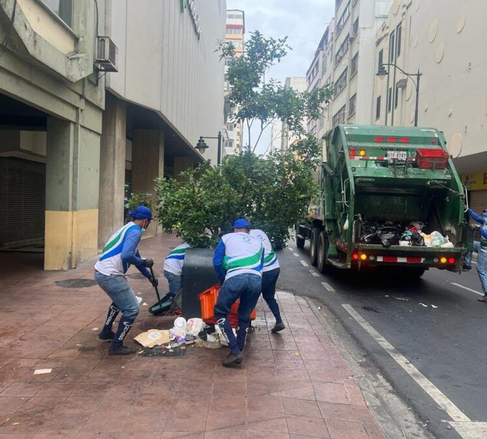 QD2743FAEZDBJF3TYLOP4ARYAQ