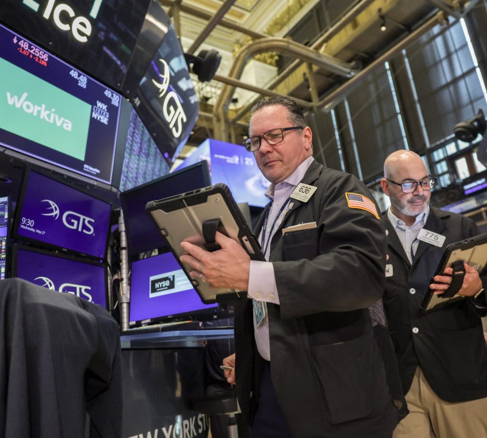 Sube-el-petroleo-y-cae-Wall-Street-ante-la-nueva-e-1-scaled-1
