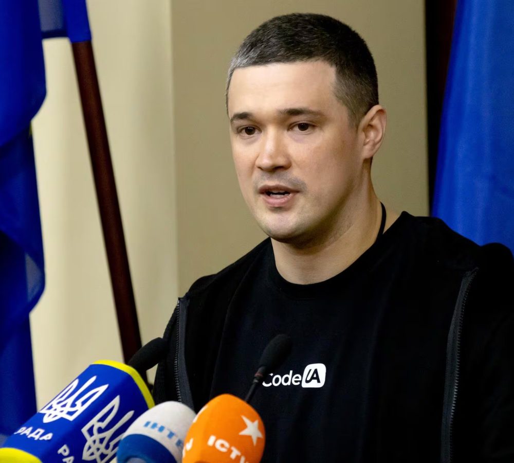 Ucrania-anuncia-que-empresas-privadas-ya-participa