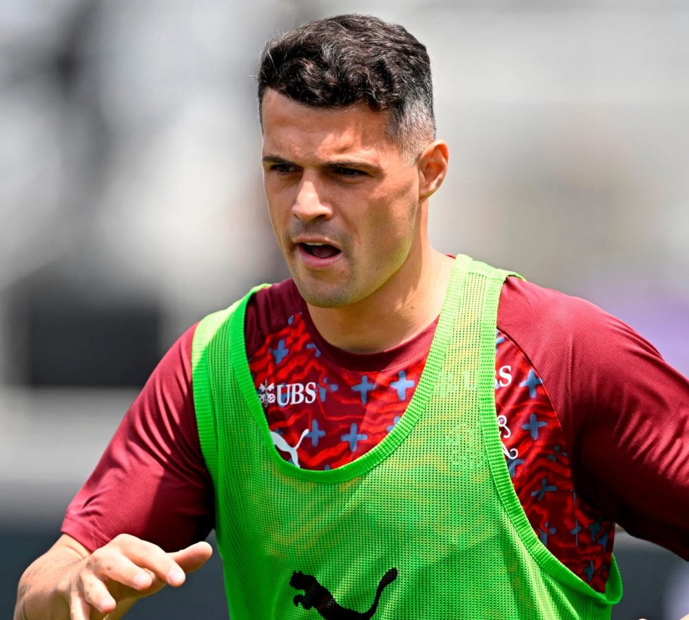 Xhaka-y-la-bronca-a-sus-companeros-de-la-seleccion-scaled-1