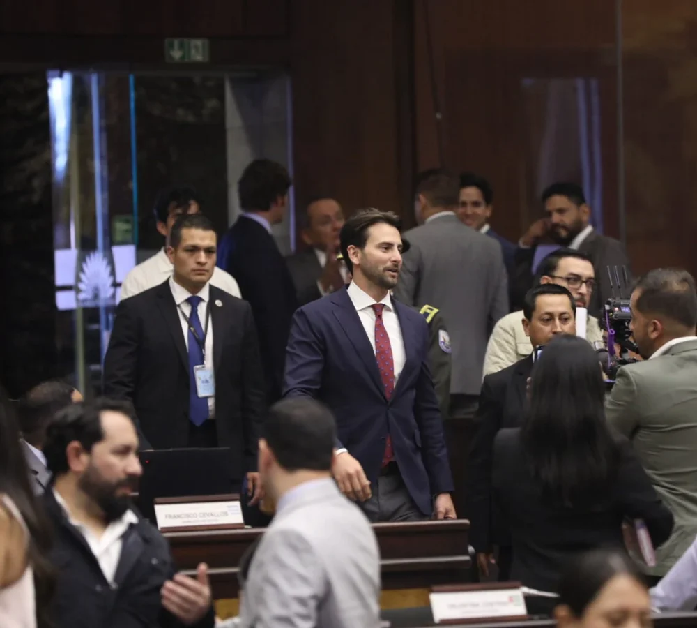 politica_asamblea-nacional-retiro-de-inmunidad-querellas-juan-andres-gonzalez-diana-jacome-monica-palacios_23-04-2026-1536x1024-1